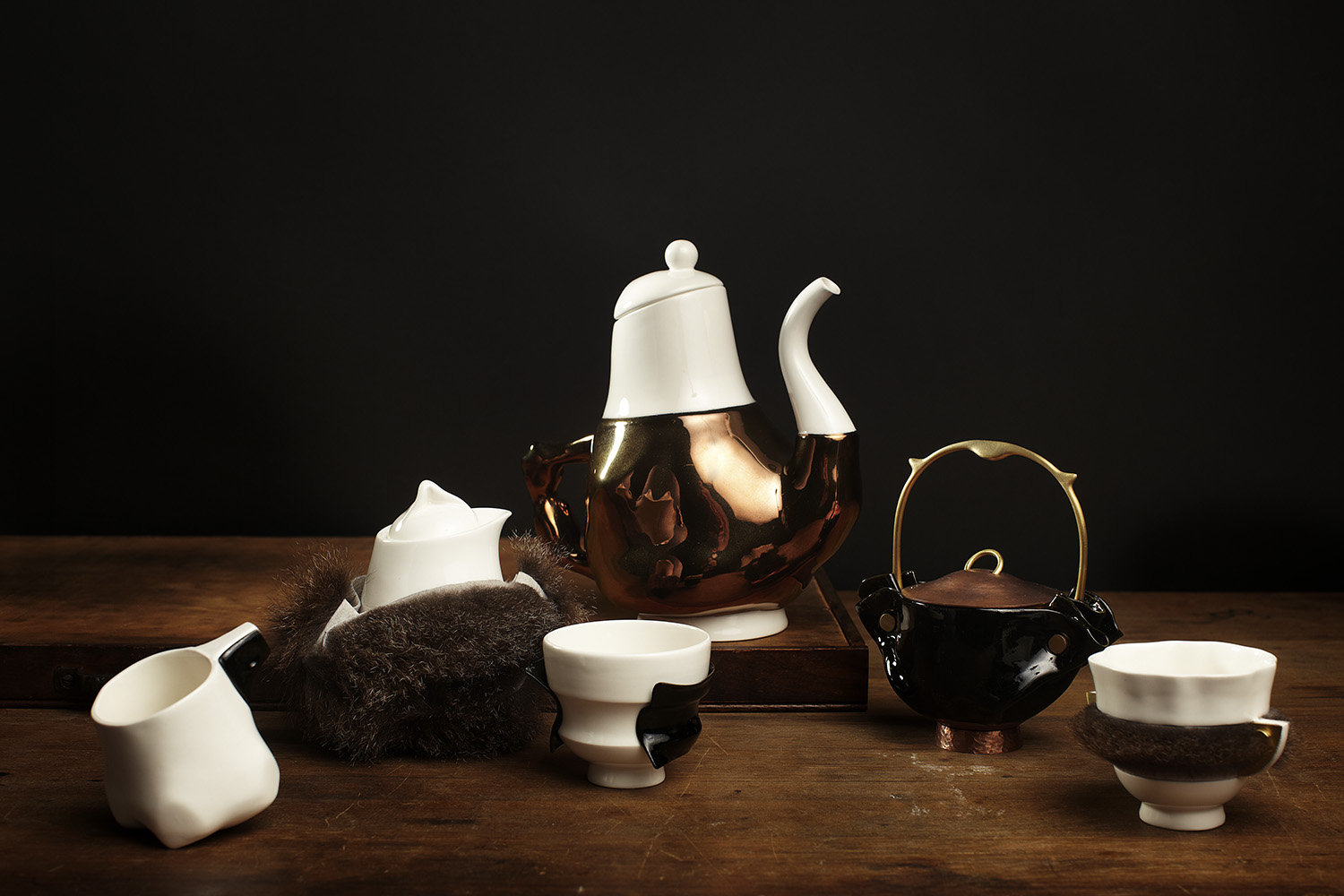 The Briggs Family Tea Service: Broached Colonial Commission: Trent Jansen design: Cone Nine Studios: 2011: porcelain: sizes variable. Photograph courtesy Broached Commissions.